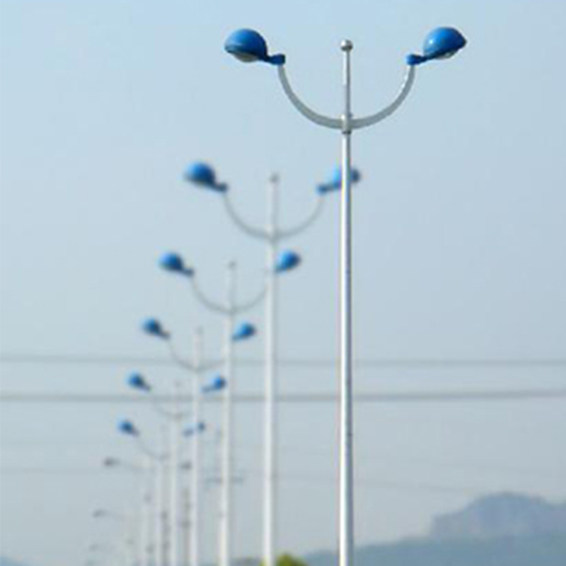Tiang Lampu bergalvani celup panas